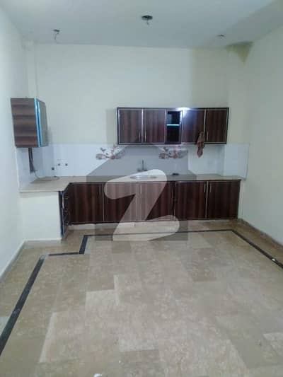 ایمپریس روڈ لاہور میں 1 کمرے کا 3 مرلہ فلیٹ 22.0 ہزار میں کرایہ پر دستیاب ہے۔