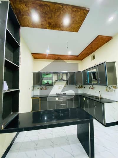 ایڈن آچرڈ فیصل آباد میں 4 کمروں کا 5 مرلہ مکان 80.0 ہزار میں کرایہ پر دستیاب ہے۔