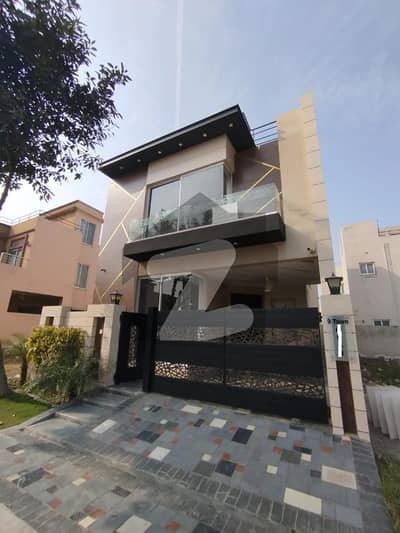 DEFENCE BEAUTIFUL 5 MARLA BRAND NEW HOUSE FOR SALE IN DHA LAHORE