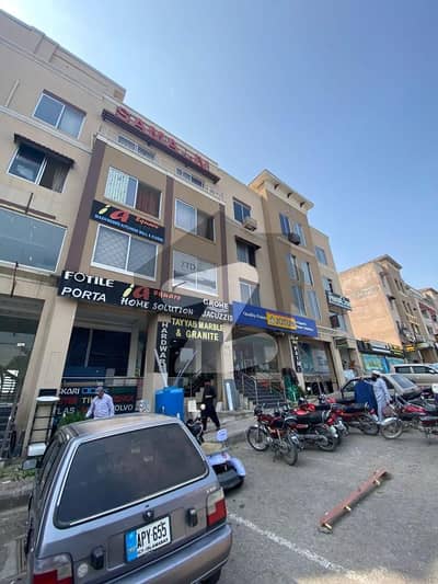 Express Way Facing 02 Bed Apartment For Sale