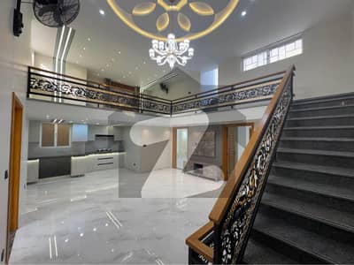 بحریہ ٹاؤن فیز 8 ۔ عثمان بلاک بحریہ ٹاؤن فیز 8 ۔ سفاری ویلی,بحریہ ٹاؤن فیز 8,بحریہ ٹاؤن راولپنڈی,راولپنڈی میں 5 کمروں کا 7 مرلہ مکان 3.4 کروڑ میں برائے فروخت۔