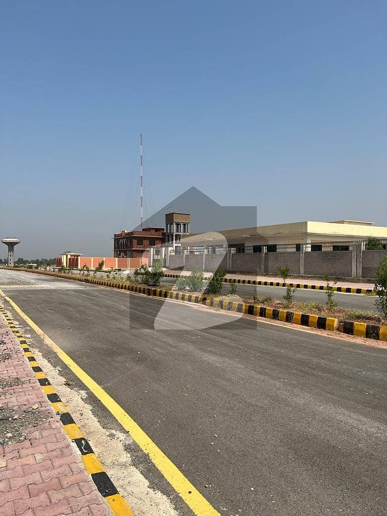 5 Marla. Best Loction Plat Near To Main Gate 5 Marla. Best Loction Plat Near To Main Gate