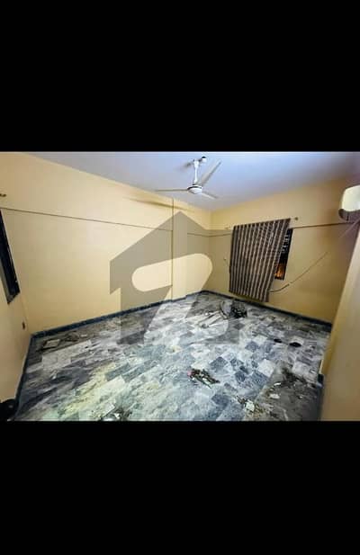 شرف آباد گلشنِ اقبال ٹاؤن,کراچی میں 4 کمروں کا 10 مرلہ فلیٹ 1.8 لاکھ میں کرایہ پر دستیاب ہے۔