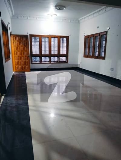 گلشن اقبال - بلاک 10-اے گلشنِ اقبال,گلشنِ اقبال ٹاؤن,کراچی میں 4 کمروں کا 16 مرلہ زیریں پورشن 1.4 لاکھ میں کرایہ پر دستیاب ہے۔