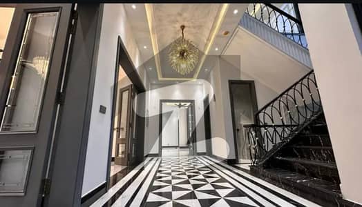 پی جی ای سی ایچ ایس فیز 2 پنجاب گورنمنٹ ایمپلائیز سوسائٹی,لاہور میں 4 کمروں کا 1 کنال بالائی پورشن 1.1 لاکھ میں کرایہ پر دستیاب ہے۔