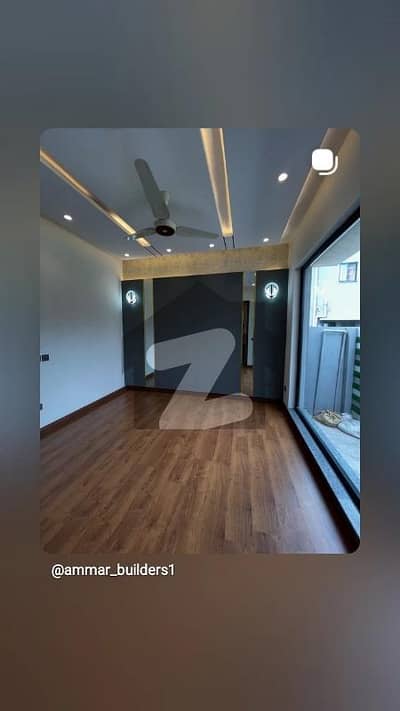 بحریہ ٹاؤن سیکٹرڈی بحریہ ٹاؤن,لاہور میں 2 کمروں کا 5 مرلہ بالائی پورشن 55.0 ہزار میں کرایہ پر دستیاب ہے۔