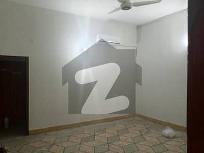 400, SQ. YARD GROUND FLOOR AVAILABLE FOR SALIENT COMMERCIAL OFFICE USED AVAILABLE 400, SQ. YARD GROUND FLOOR AVAILABLE FOR SALIENT COMMERCIAL OFFICE USED AVAILABLE