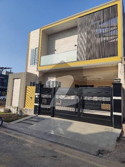 گرینڈ انکلیو ناردرن بائی پاس,ملتان میں 5 کمروں کا 7 مرلہ مکان 1.95 کروڑ میں برائے فروخت۔