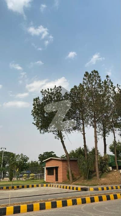 روز گارڈن زون 2 روز گارڈن,بحریہ ٹاؤن فیز 8,بحریہ ٹاؤن راولپنڈی,راولپنڈی میں 8 مرلہ رہائشی پلاٹ 42.0 لاکھ میں برائے فروخت۔