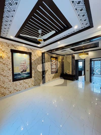 5 Marla House Available For Sale In Bahria Town Lahore