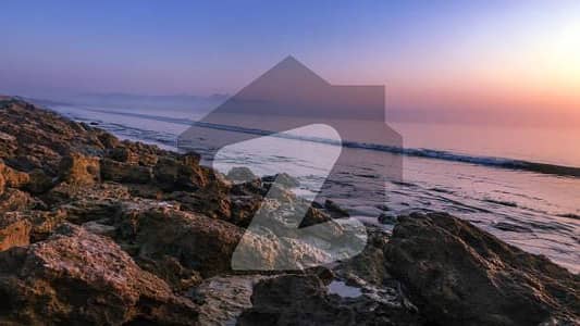 موضع کلمات گوادر میں 80 کنال رہائشی پلاٹ 20.0 لاکھ میں برائے فروخت۔