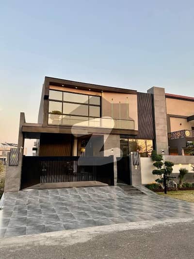 ڈی ایچ اے فیز 6 ڈیفنس (ڈی ایچ اے),لاہور میں 5 کمروں کا 1 کنال مکان 8.75 کروڑ میں برائے فروخت۔ ڈی ایچ اے فیز 6 ڈیفنس (ڈی ایچ اے),لاہور میں 5 کمروں کا 1 کنال مکان 8.75 کروڑ میں برائے فروخت۔