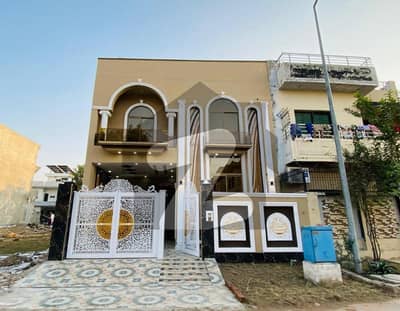 سٹی ہاؤسنگ سوسائٹی گوجرانوالہ میں 4 کمروں کا 5 مرلہ مکان 1.85 کروڑ میں برائے فروخت۔