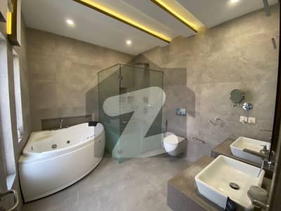 F-10/2 corner house for sale