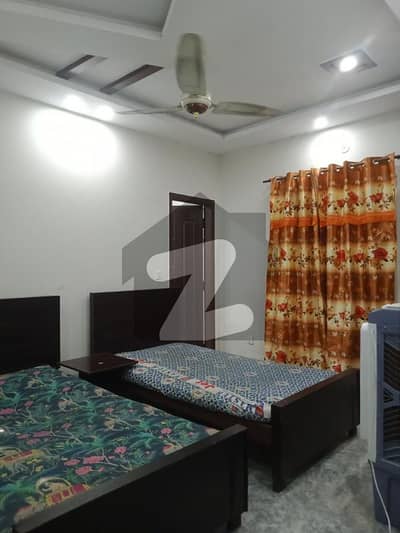 پنجاب سمال انڈسٹریز کالونی لاہور میں 3 مرلہ کمرہ 31.0 ہزار میں کرایہ پر دستیاب ہے۔