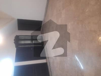 سوان گارڈن اسلام آباد میں 7 کمروں کا 1 کنال مکان 2.5 لاکھ میں کرایہ پر دستیاب ہے۔