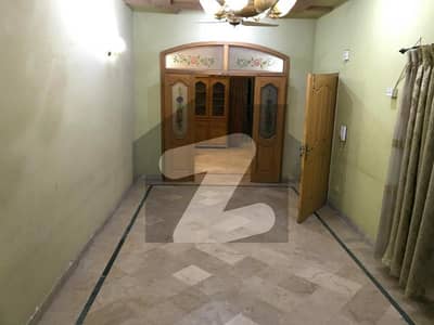 این ایف سی 1 لاہور میں 2 کمروں کا 10 مرلہ زیریں پورشن 60.0 ہزار میں کرایہ پر دستیاب ہے۔