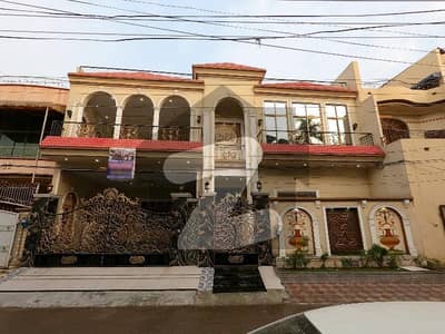 گلشنِِِ راوی ۔ بلاک بی گلشنِ راوی,لاہور میں 6 کمروں کا 11 مرلہ مکان 8.5 کروڑ میں برائے فروخت۔