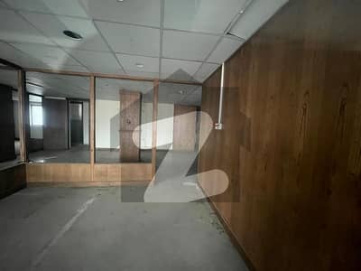 بلیو ایریا اسلام آباد میں 1 کنال دفتر 30.0 لاکھ میں کرایہ پر دستیاب ہے۔