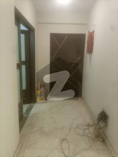 شہید ملت روڈ کراچی میں 4 کمروں کا 11 مرلہ فلیٹ 2.25 لاکھ میں کرایہ پر دستیاب ہے۔