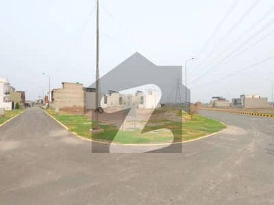 پارک ویو سٹی ۔ کرسٹل بلاک پارک ویو سٹی,لاہور میں 5 مرلہ رہائشی پلاٹ 55.0 لاکھ میں برائے فروخت۔