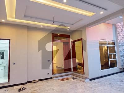 بنی گالہ اسلام آباد میں 4 کمروں کا 7 مرلہ مکان 2.4 کروڑ میں برائے فروخت۔