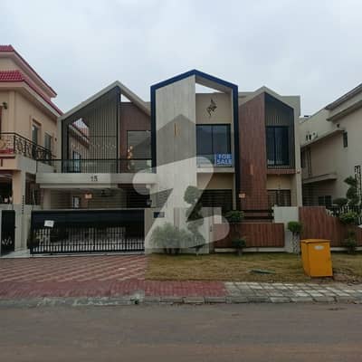 Bahria Town Phase 8 - Block A1 House For sale Sized 22 Marla