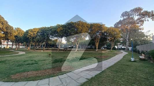 SECTOR Z ADJACENT JHEEL PARK BEAUTIFUL LOCATION SECTOR Z ADJACENT JHEEL PARK BEAUTIFUL LOCATION