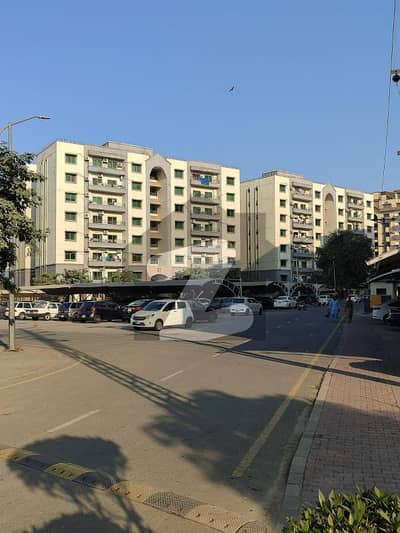 3 Beds 10 Marla Ideal Location Apartment for Sale in Sector B Askari 11 Lahore.