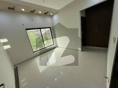 پارک ویو سٹی لاہور میں 3 کمروں کا 10 مرلہ بالائی پورشن 75.0 ہزار میں کرایہ پر دستیاب ہے۔