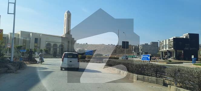 بحریہ ٹاؤن فیز 8 - عثمان ڈی بلاک بحریہ ٹاؤن فیز 8 ۔ سفاری ویلی,بحریہ ٹاؤن فیز 8,بحریہ ٹاؤن راولپنڈی,راولپنڈی میں 1 کنال رہائشی پلاٹ 2.65 کروڑ میں برائے فروخت۔