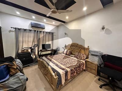 ڈی ایچ اے فیز 4 ڈیفنس (ڈی ایچ اے),لاہور میں 3 کمروں کا 1 کنال بالائی پورشن 85.0 ہزار میں کرایہ پر دستیاب ہے۔