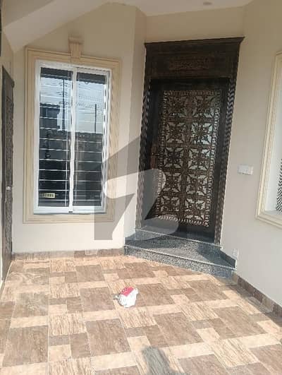 Central Park 5 Marla House Available For Rent Prime Location Gas Water, Elec Available