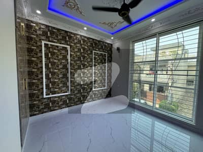 کینال گارڈن - بلاک ایچ کینال گارڈن,لاہور میں 3 کمروں کا 10 مرلہ بالائی پورشن 60.0 ہزار میں کرایہ پر دستیاب ہے۔