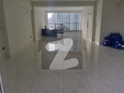 ڈی ایچ اے فیز 8 ڈی ایچ اے ڈیفینس,کراچی میں 5 مرلہ دفتر 1.4 لاکھ میں کرایہ پر دستیاب ہے۔