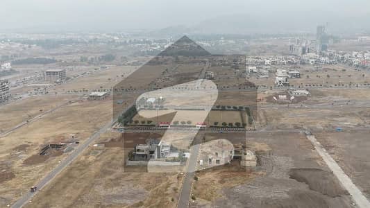 LUXURY LISTING: 2 Kanal Plot in Faisal Hills!