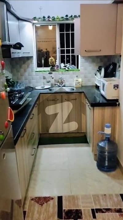 Main Gulshan Chowrangi Well Maintain Apartment