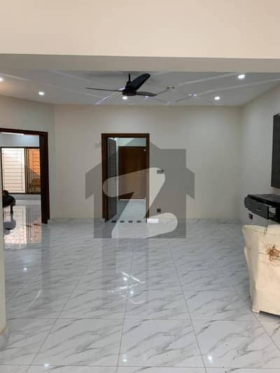 بحریہ ٹاؤن فیز 8 بحریہ ٹاؤن راولپنڈی,راولپنڈی میں 5 کمروں کا 10 مرلہ مکان 1.45 لاکھ میں کرایہ پر دستیاب ہے۔