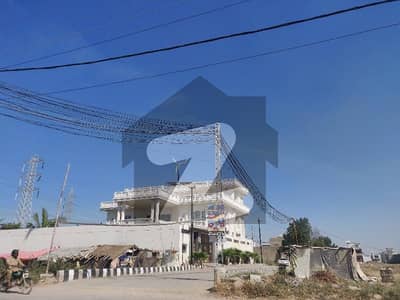 IDEAL LOCATION NEAR BILAL MASJID PARK