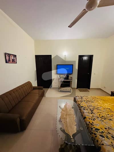 FEMALE ONLY fully furnished room in BUNGALOW WITH utilities with out AC dha6
