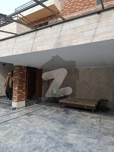 1 Kanal Luxury House for Rent with 10 KVA Solar in Punjab Coop Housing Society Near to Umt Hot Location