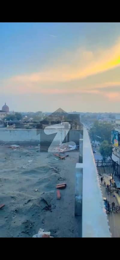 مال روڈ لاہور میں 7 مرلہ عمارت 5.0 لاکھ میں کرایہ پر دستیاب ہے۔