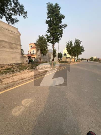 5-Marla Plot Prime Location New Lahore City Phase 3 Near Attached Bahria Town 1 Km Ring Road SL-3