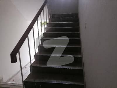 Askari 5 Flat For rent Sized 10 Marla