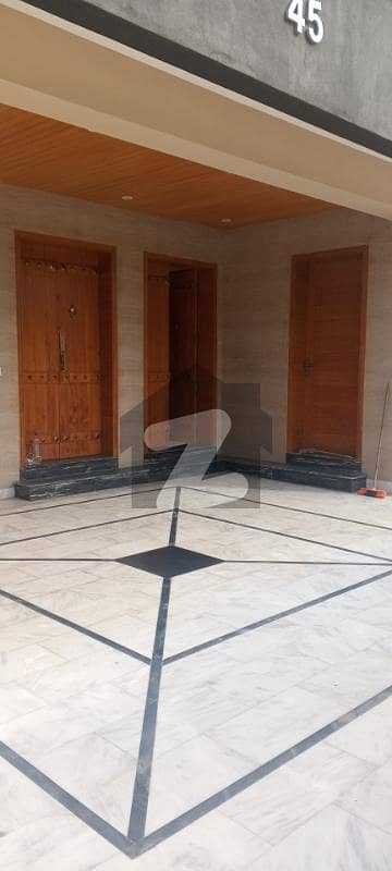 Faisal Town for sale house 14 marla