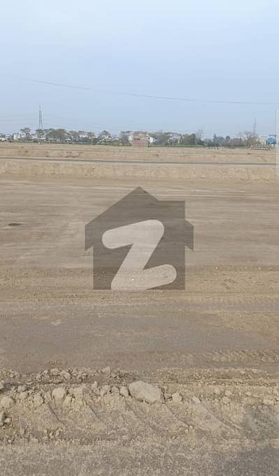 5 marla plot next to corner on 60fit Road and 100 ft Broadway road