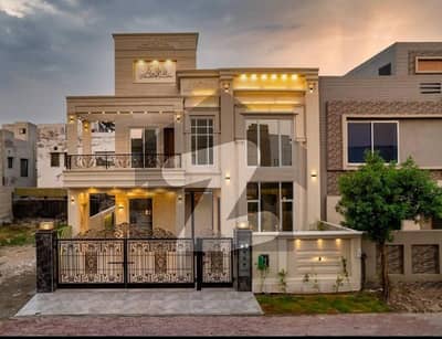 ٹاپ سٹی 1 اسلام آباد میں 6 کمروں کا 10 مرلہ مکان 3.98 کروڑ میں برائے فروخت۔