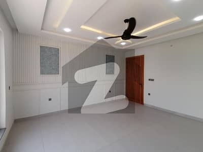 ٹیپو سلطان روڈ ملتان میں 6 کمروں کا 14 مرلہ مکان 6.0 کروڑ میں برائے فروخت۔