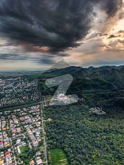 Excellent location kanal available for sale.