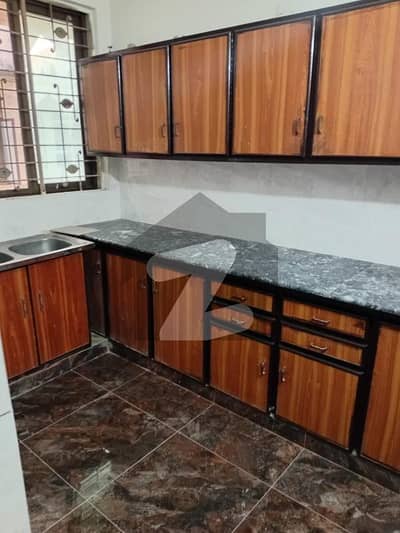 Upper Portion Available For Rent In Allama Iqbal Town